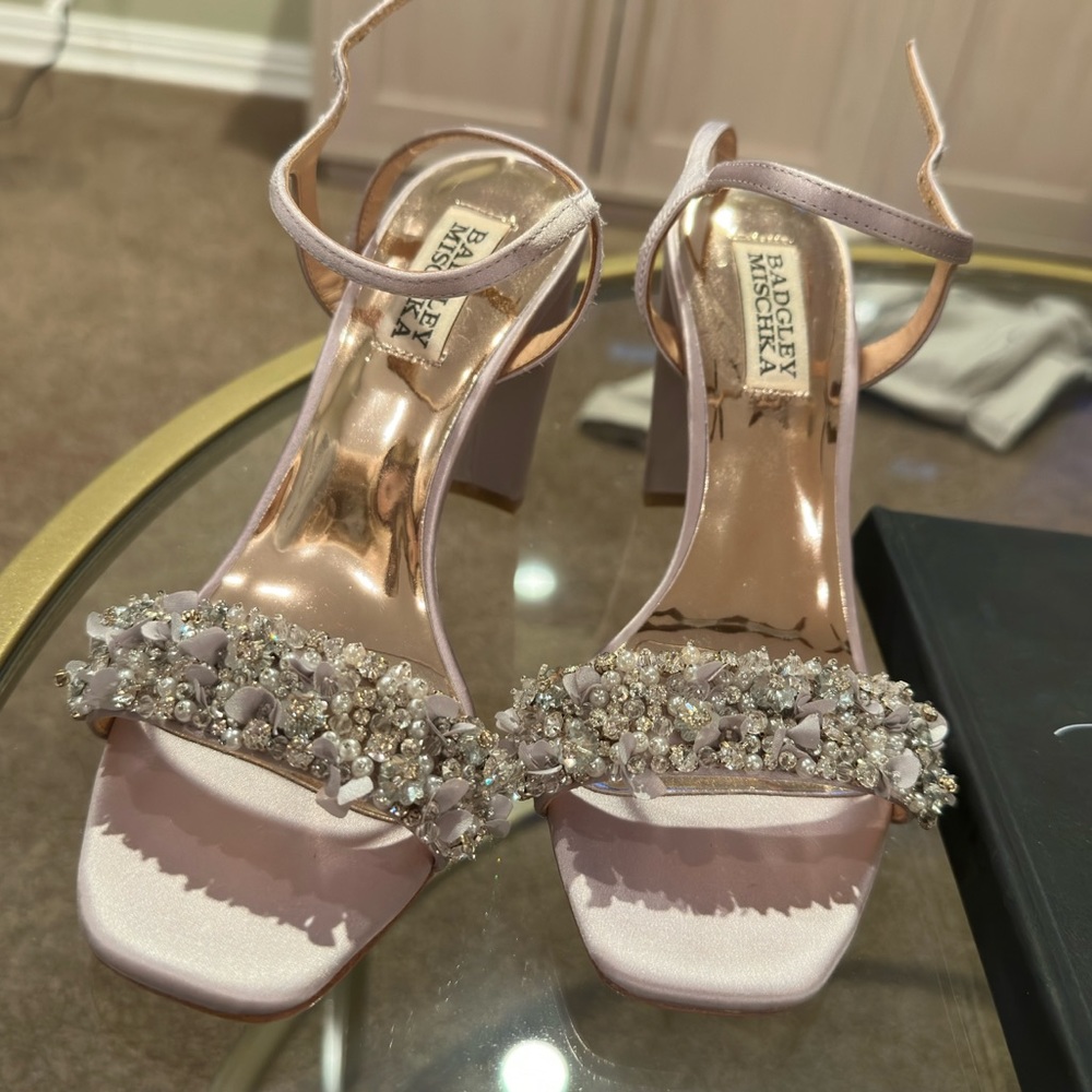 NEW BADGLEY MISCHKA block heel